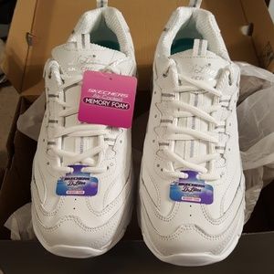NWT/Box Skechers D'Lites
